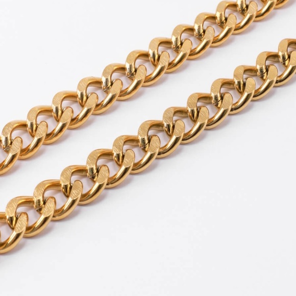 Clasp Chain necklace - Picture 5 of 5